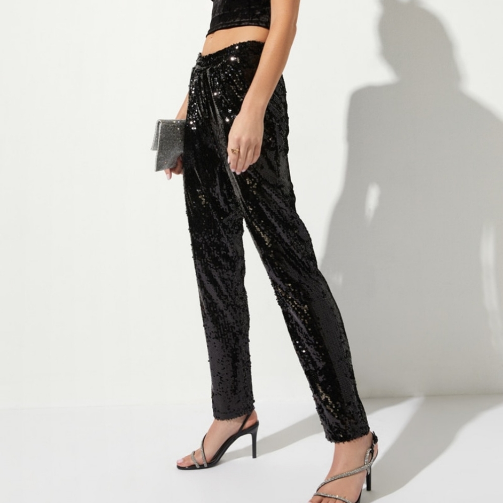 NWT Francesca's Sequin Joggers